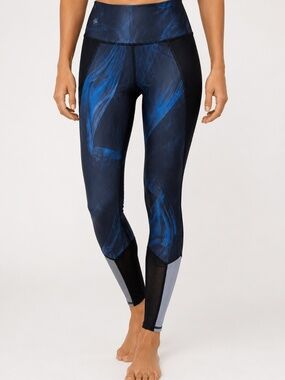 NUX New Heights Canyon High Rise Workout Leggings NWT Size S‎ Blue Black